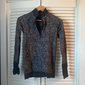 Lululemon Women’s half zip long sleeve